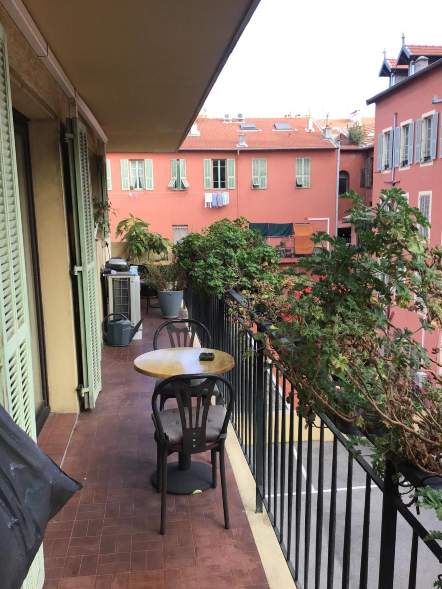 Séjour chez l'habitant Port Quartier Antiquaire